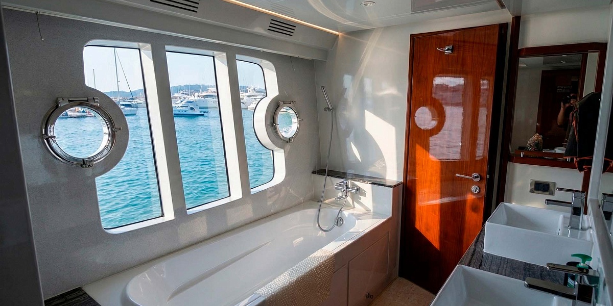 Аренда яхты Ferretti Custom Line 100 Seabreak на Пхукете